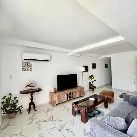 Quiet 2br In Spinola Bay Near Beaches