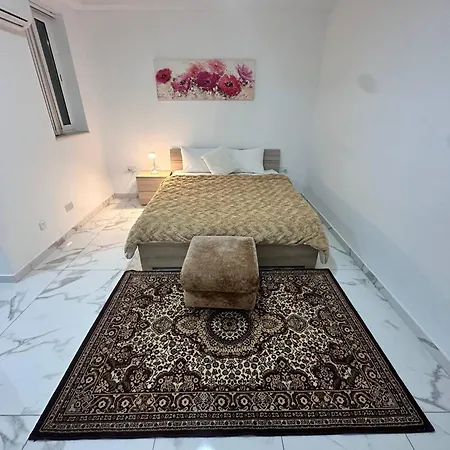 Quiet 2br In Spinola Bay Near Beaches * Saint Julian's