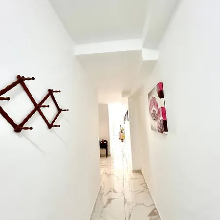 Quiet 2br In Spinola Bay Near Beaches 公寓